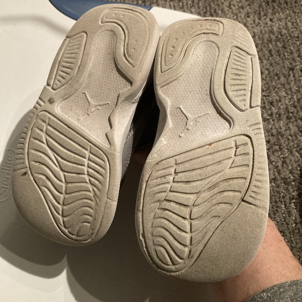 Size 9C Jordan Max Aura 5 TD In Cement Grey Anthracite — EUC! - Picture 7 of 10